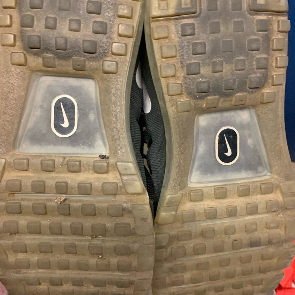 Nikes - Picture 3 of 4